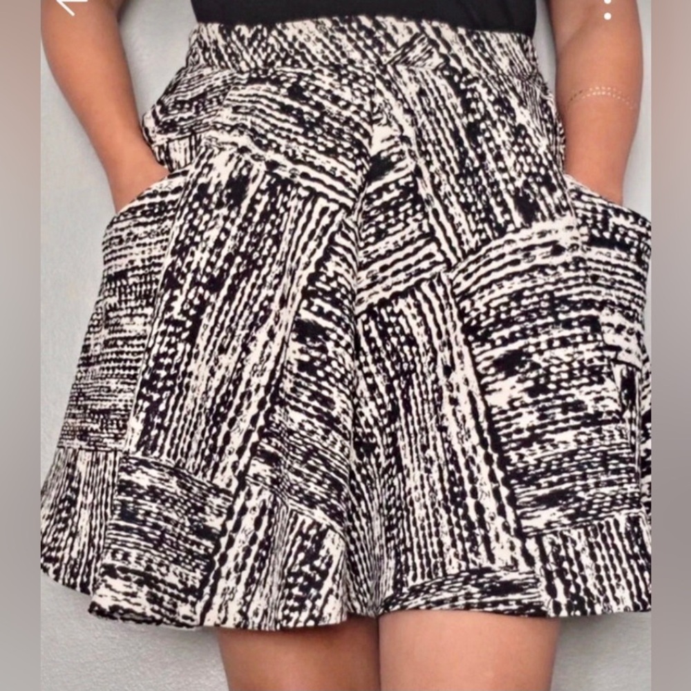 Zara Skirt with pockets